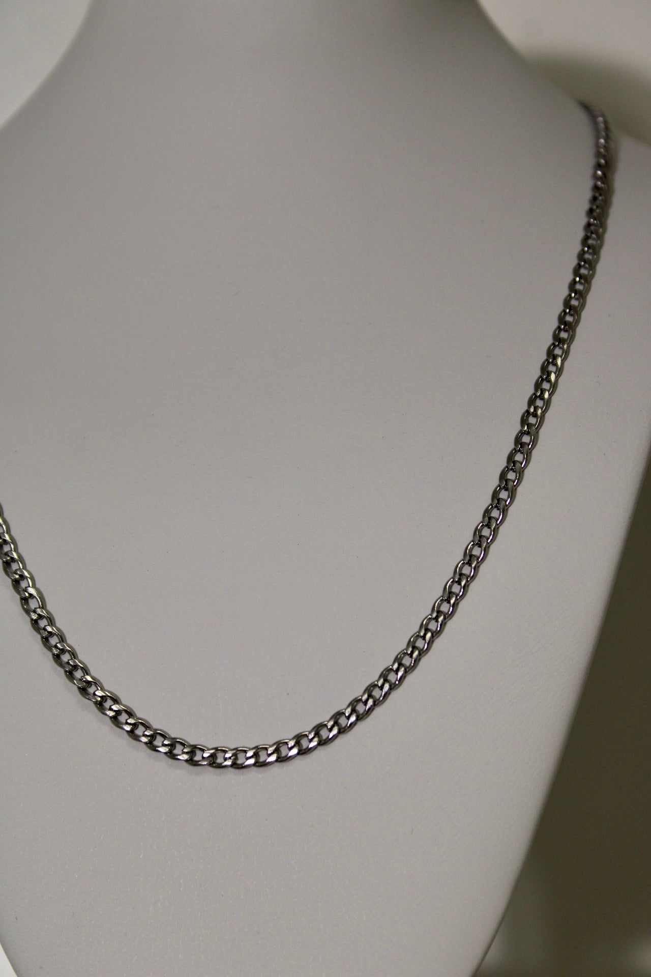 Roxanne Chain in Silver (Steel)